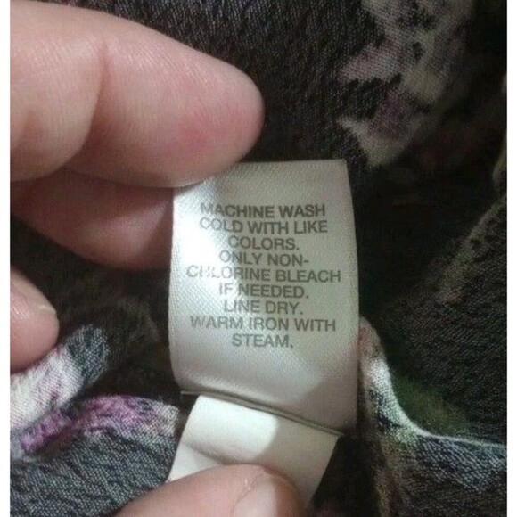 J.Jill Blouse Layered Asymmetrical Crepe Floral Black 100% Rayon Size Small - Picture 4 of 5